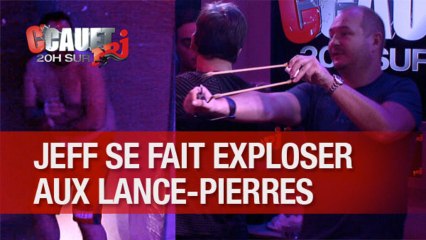 Jeff se fait exploser avec de la nourriture périmée aux lance-pierres !