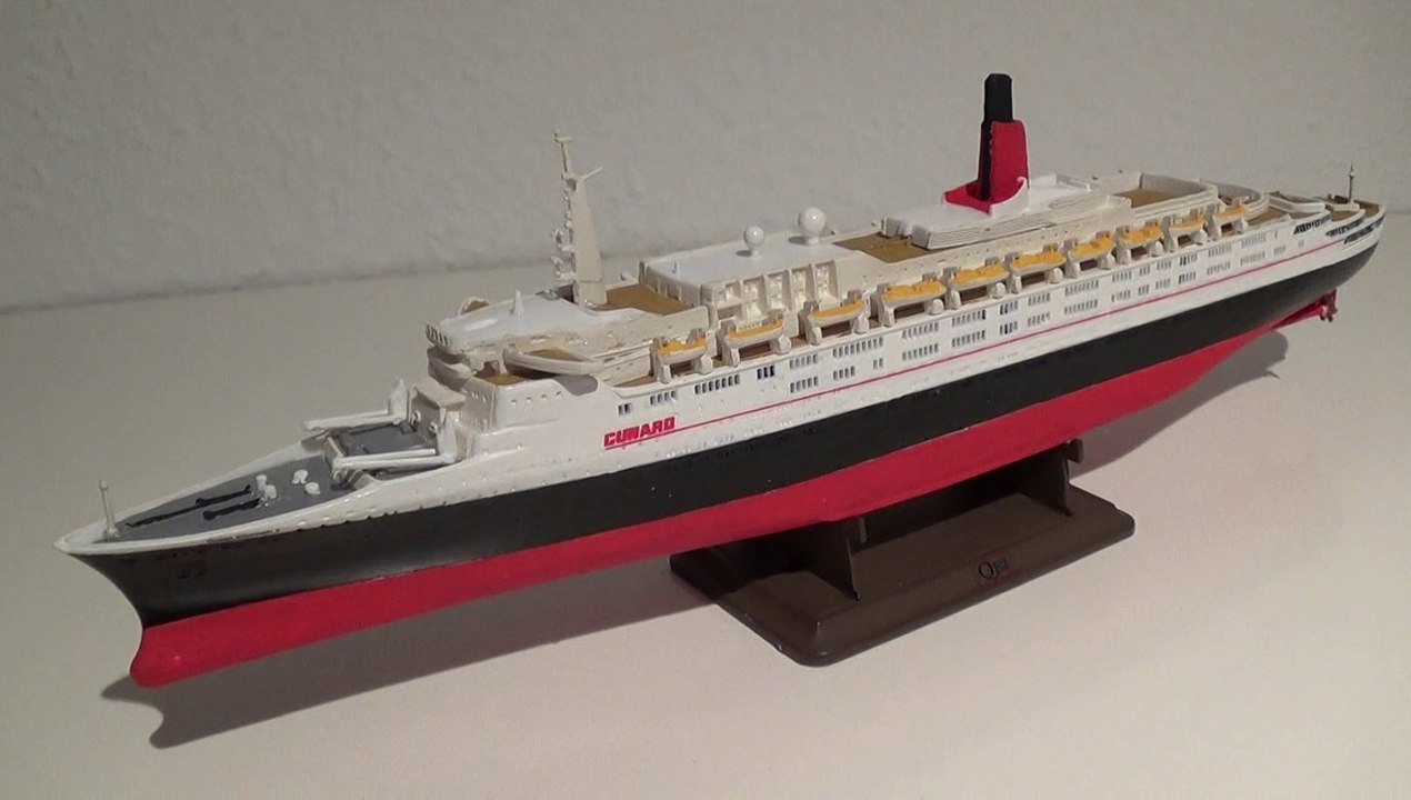 Modellbau: Queen Elizabeth 2