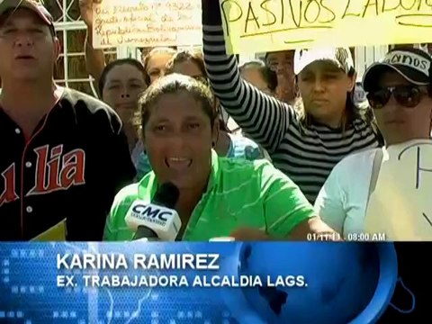 ex trabajadores de la alcaldia exigen el pago de las utilidades - 11.11.13