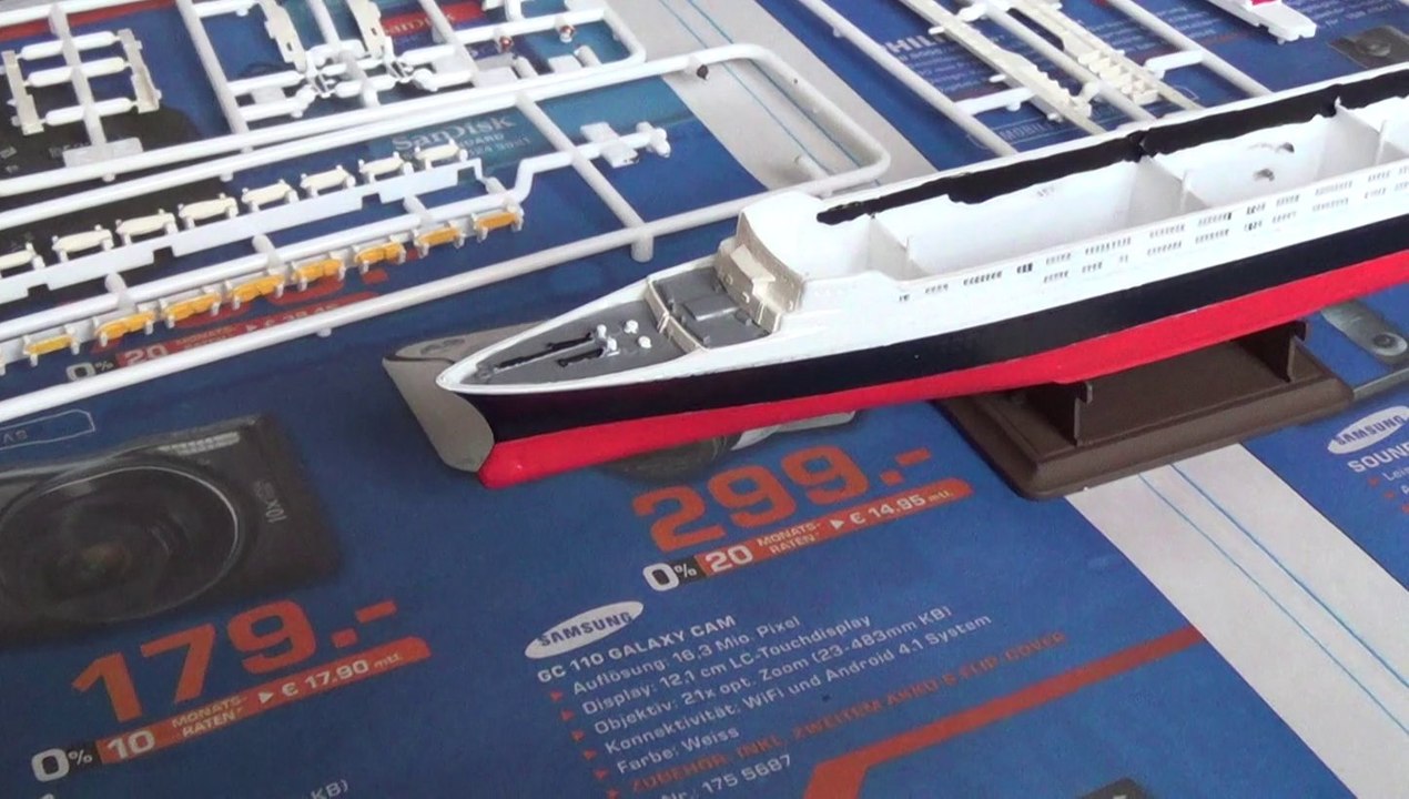 Modellbau Queen Elizabeth 2