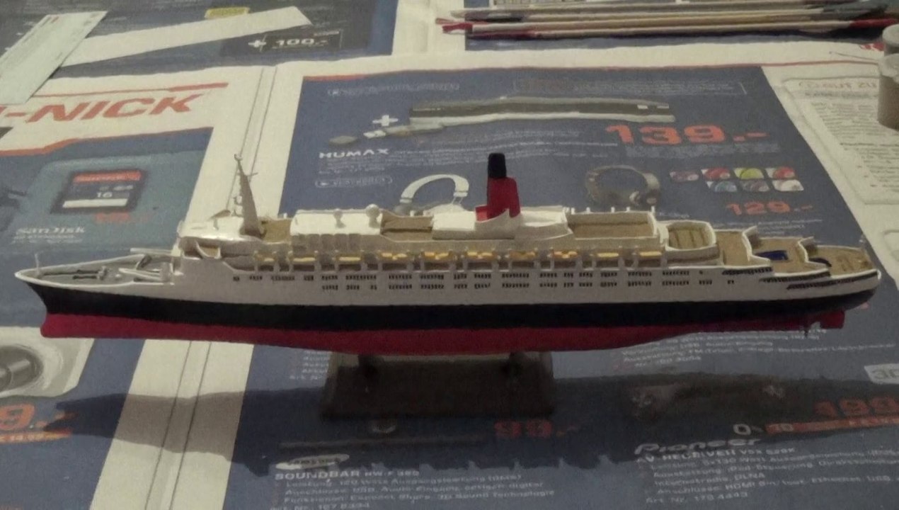 Modellbau: Queen Elizabeth 2