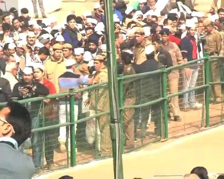 Delhi cabinet likely to take Jan Lokpal Bill on 28 Jan