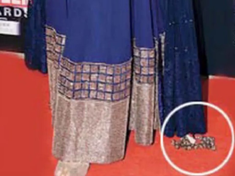 Bipasha show off over her  1.8 lakh dress