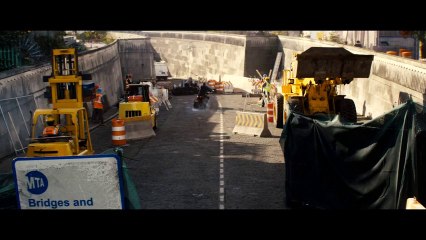 The Ryan Initiative - Preview "Course-poursuite en Ducati" [VF|HD720p]