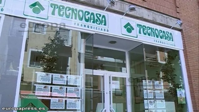 Las hipotecas sobre viviendas caen otro 27,4%