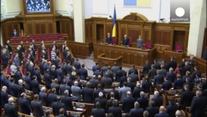 Ukraine : démission du Premier ministre et abrogation de lois répressives
