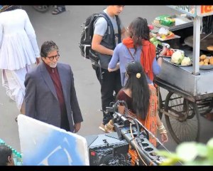 Amitabh shoots in Gujarat
