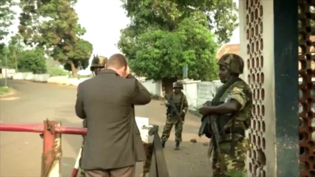 Les milices Seleka évacuent deux camps militaires à Bangui