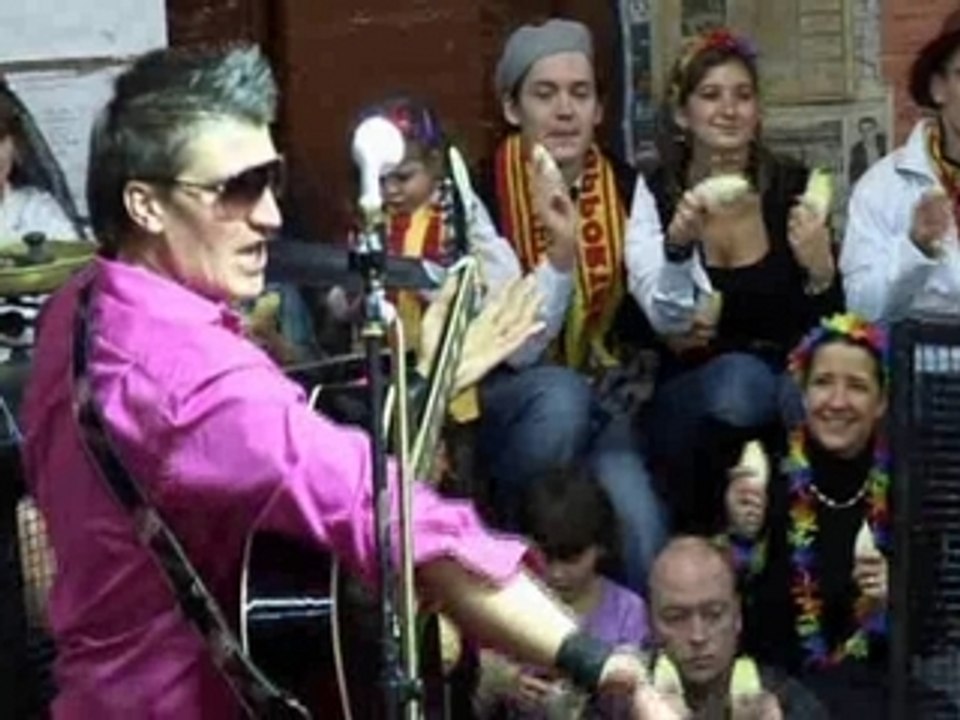 J'ai Tint Invie Qu'elle m'Aime (Clip 100% chti)