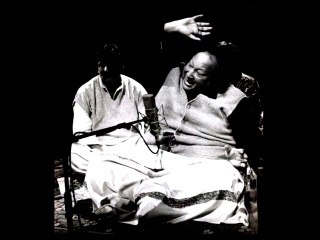 Nargisi Ankh Dorey Gulabi, Mast Yeh Husn Hai Maikay Pyale