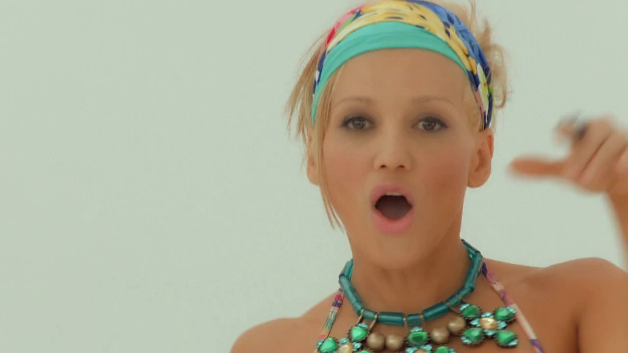 Fanny Lu feat. Joey Montana  -  Mujeres    2014