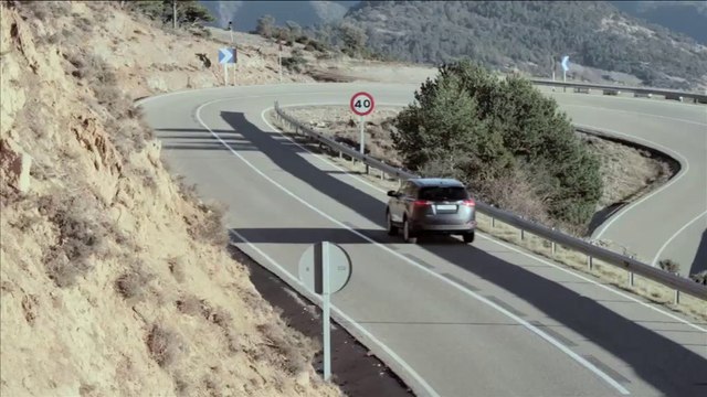 Essai Toyota RAV4 2.0 D-4D 124 ch 4x2 et 2.2 D-4D 150 ch 4x4