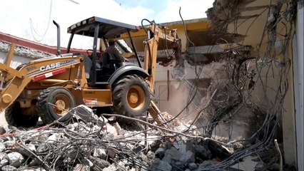 JORGE ENRIQUE MONTERO VARGAS - RETROEXCAVADORA DEMOLICIÓN EDIFICIOS