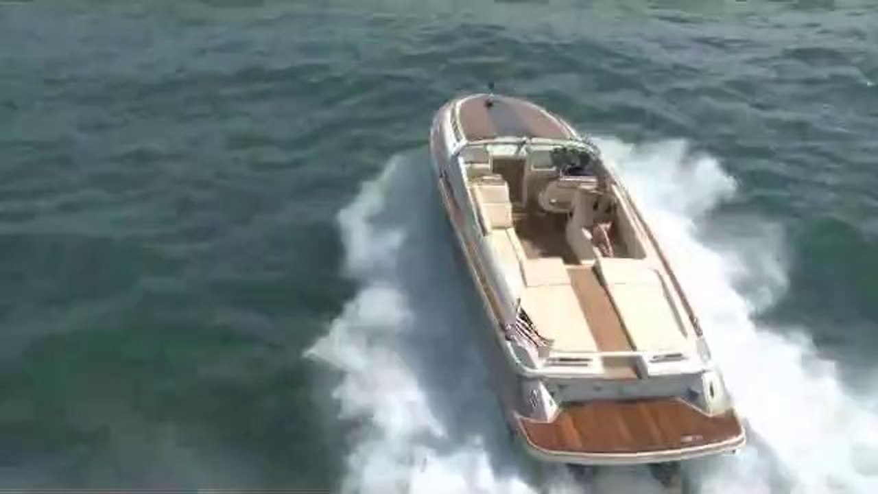 Chris-Craft Corsair 32