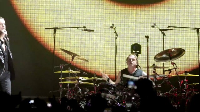 Depeche Mode a enflammé Bercy