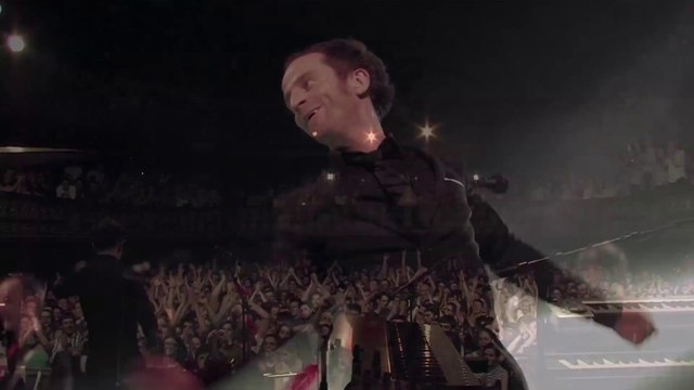 Dionysos en concert - Extrait June Carter en Slim