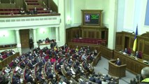 Ucrânia cria lei de anistia para manifestantes