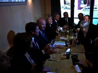 « Amis de Sarkozy »: l’ex-président de retour mais pas trop vite – 30/01