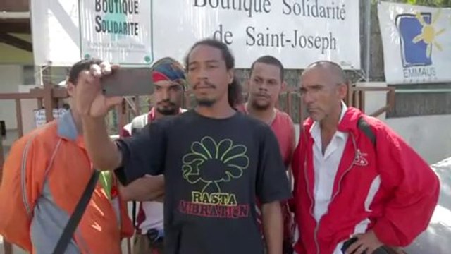 Les 60 ans de l'appel de l'abbé Pierre interprété par le comité d'amis de La Réunion