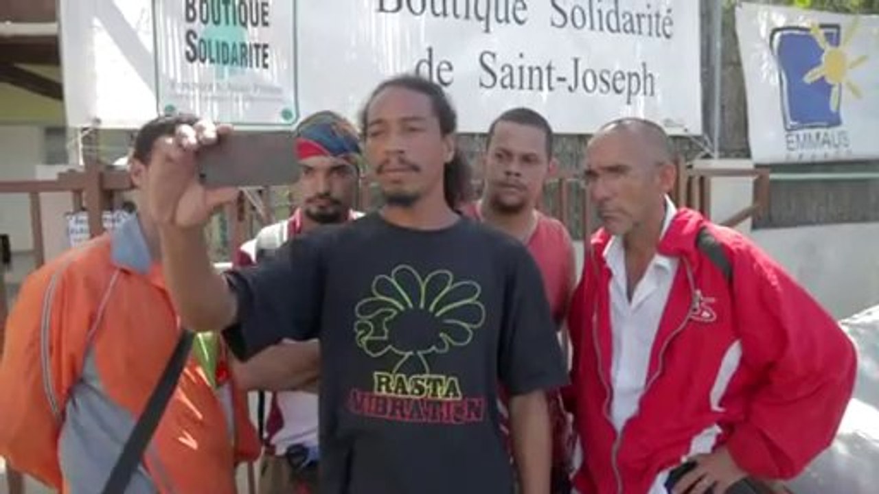 Les 60 ans de l'appel de l'abbé Pierre interprété par le comité d'amis de La Réunion