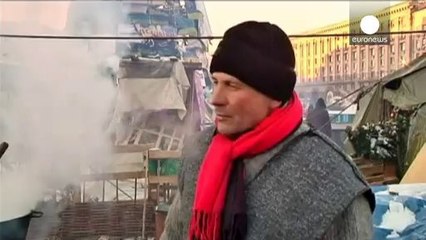 Yanukoviç'in 'geri adımları' protestocuları tatmin etmedi