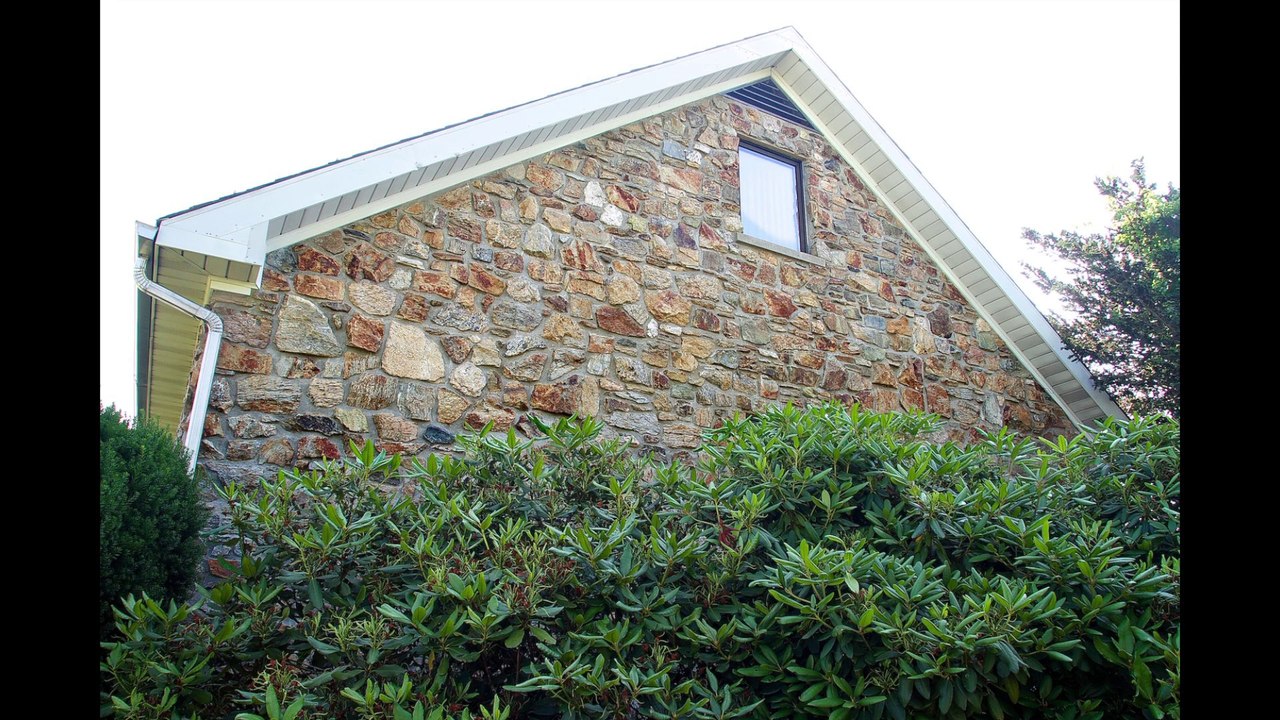 Weichert, Jason Freeby, 908-454-1717 Extension 228, www.newjerseylandsale.com www.weichert.com/48021053/ 2493 Belvide at www.newjerseylandsale.com at realtor.com horse estate for sale in new jersey with stalls at 2493 belvidere rd harmony new jersey 08865