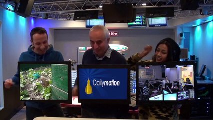 Un mec a couché avec les 2 amies de sa mère et lui avoue en direct !