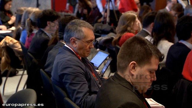 Banco Santander obtiene en 2013 un beneficio de 4.370 millones, un 90% más que en 2012