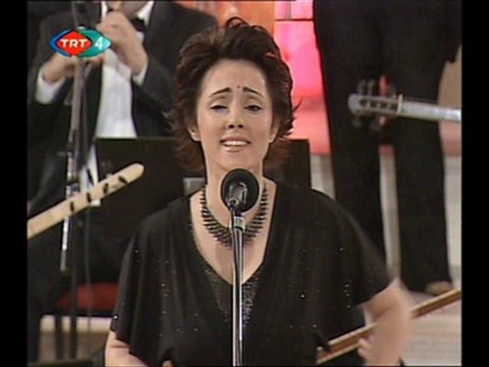 Arzu Akmeşe - Baba Bugün Dağlar Yeşil Boyandı (U.H.)