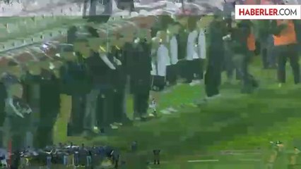 Santander'li Futbolcuların Protestosu Maçı Tatil Ettirdi