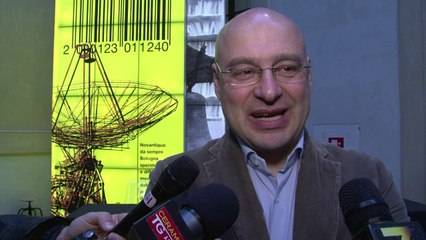 Throngs buy tickets to view "Girl with a Pearl Earring"