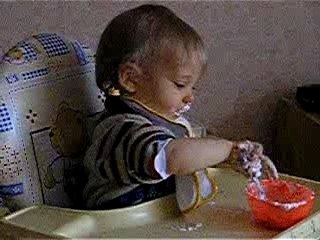 je mange mon petit suisse