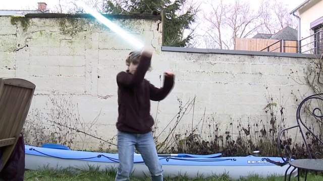 sabre laser sandrouni! 1er test