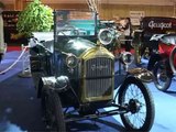 L'Aventure Peugeot en 20 Coupés Cabriolets