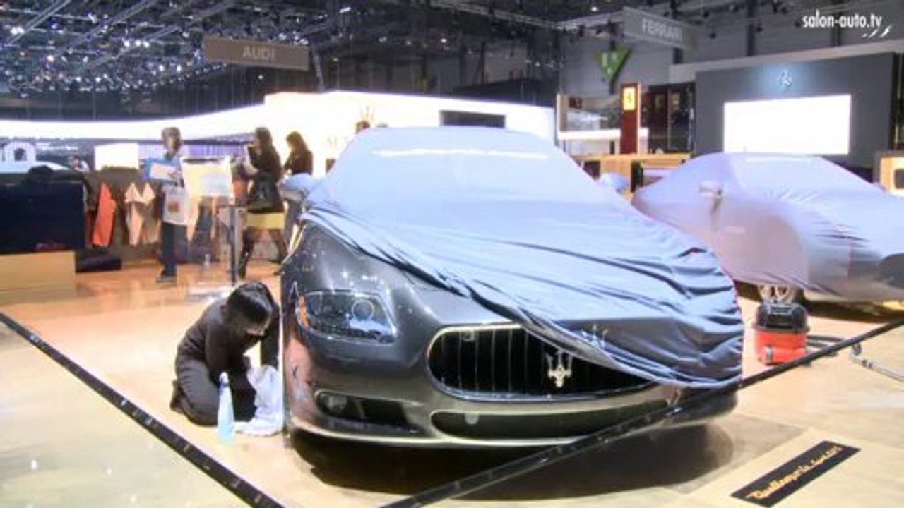 Chiffons et gants blancs à Genève