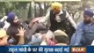 Rahul's 1984 remarks- Sikhs protest outside AICC office in Delhi Part 1