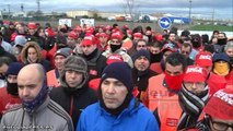 Trabajadores de Coca-Cola comienzan una huelga indefinida