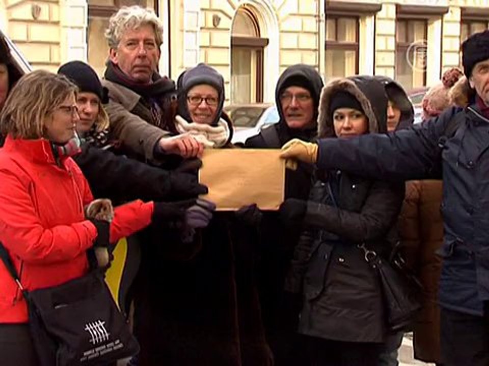 Балерина станцевала на морозе ради прав человека