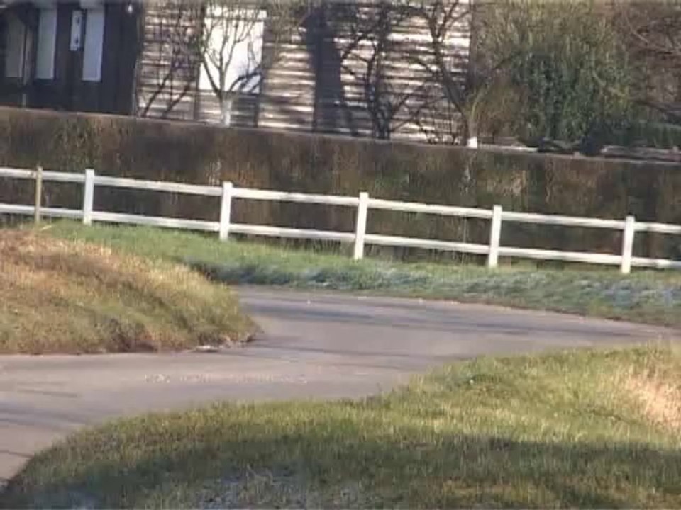 Essai circuit Aston Martin V8 Vantage