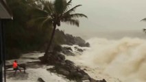 Large Waves Smash Eimeo Beach in Queensland