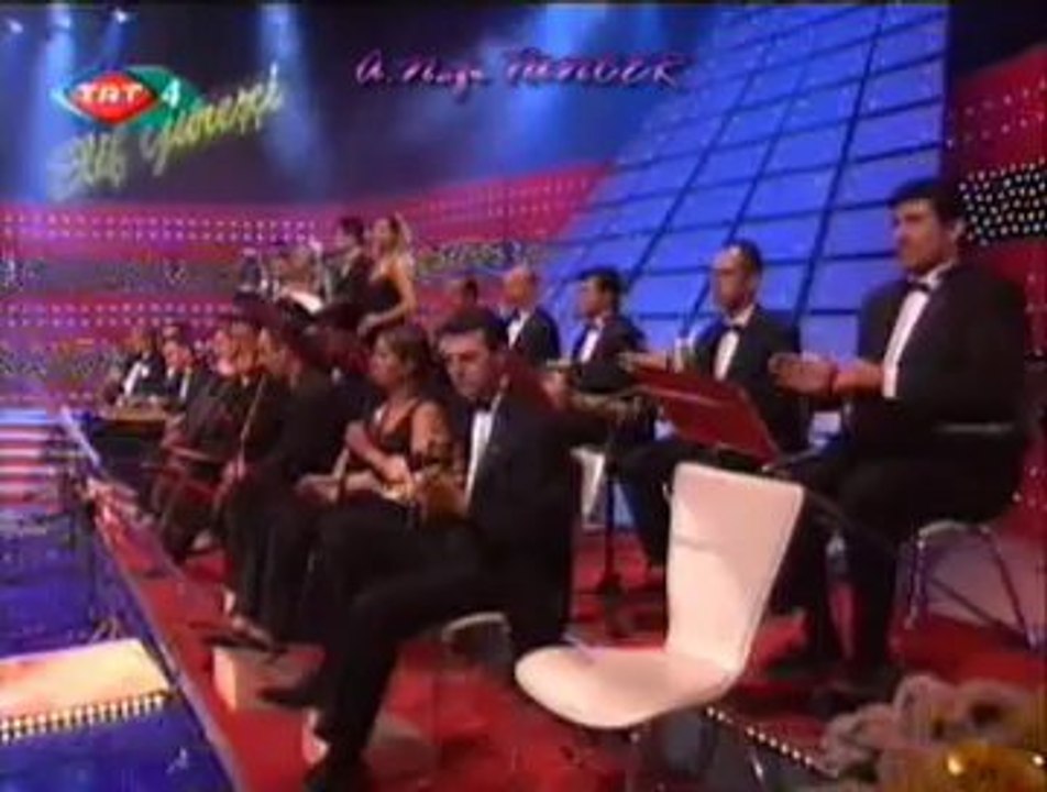 Elif GÜREŞÇİ ÇİFTÇİOĞLU-Ne Bekledim Sevgiden Ne Kaldı Bak Elimde