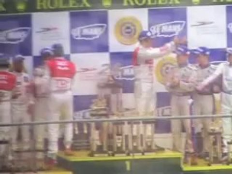 24H du Mans : belle ambiance à l'arrivée