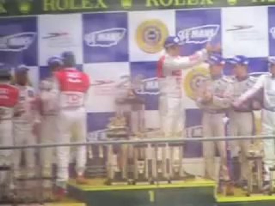 24H du Mans : belle ambiance à l'arrivée