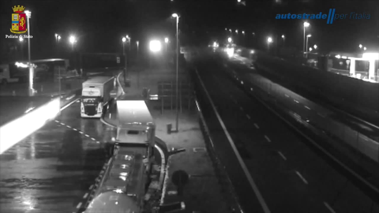 Genova - Autostrada A12 Contromano per 80 KM (31.01.14)