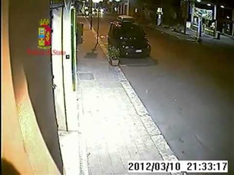 Reggio Calabria - Tentato omicidio. Le immagini delle telecamere a circuito chiuso (03.01.14)