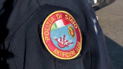 Télécharger la video: La tv web della Polizia di Stato, edizione del 20 dicembre 2013