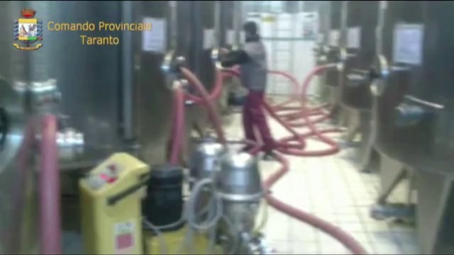 Taranto - Scoperta frode in commercio nel settore vinicolo (19.12.13)