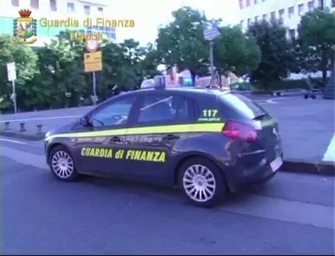 Napoli - Truffa alla pubblica amministrazione (11.12.13)