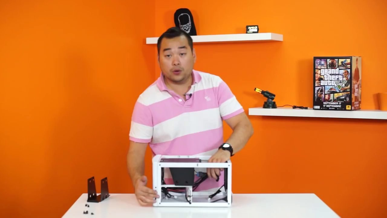 Fractal Design Node 304 Unboxing - Unpacked