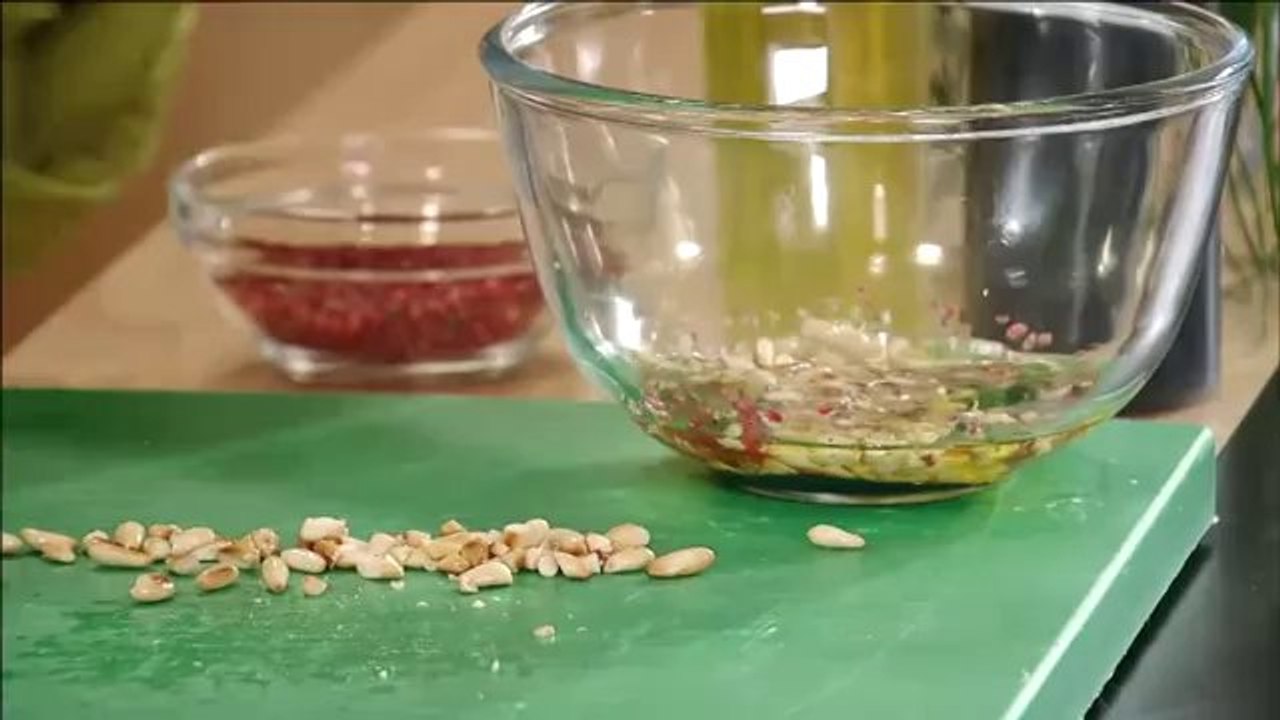 Torró de carn d'olla i vinagreta de pinyons